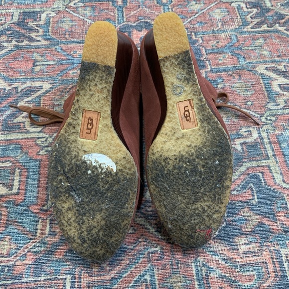 RARE Ugg Lace Up Boots - Picture 6 of 9